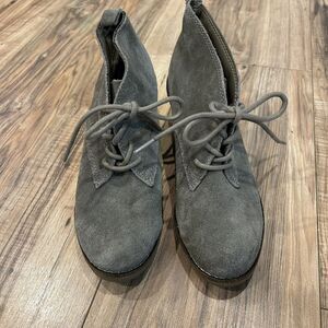 White Mountain Lambert Taupe Suede Wedge Booties Size 8.5 Lace Up